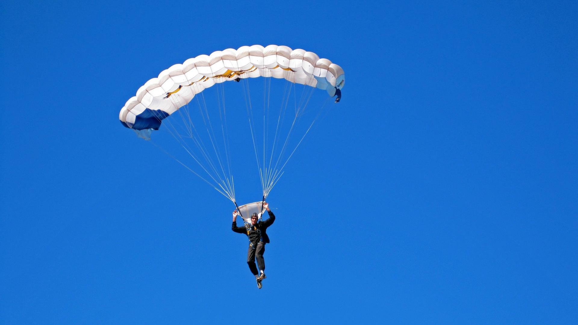 《英雄联盟》官方宣布2025年度全球巡回赛日程,2022年英雄联盟全球总决赛举办地